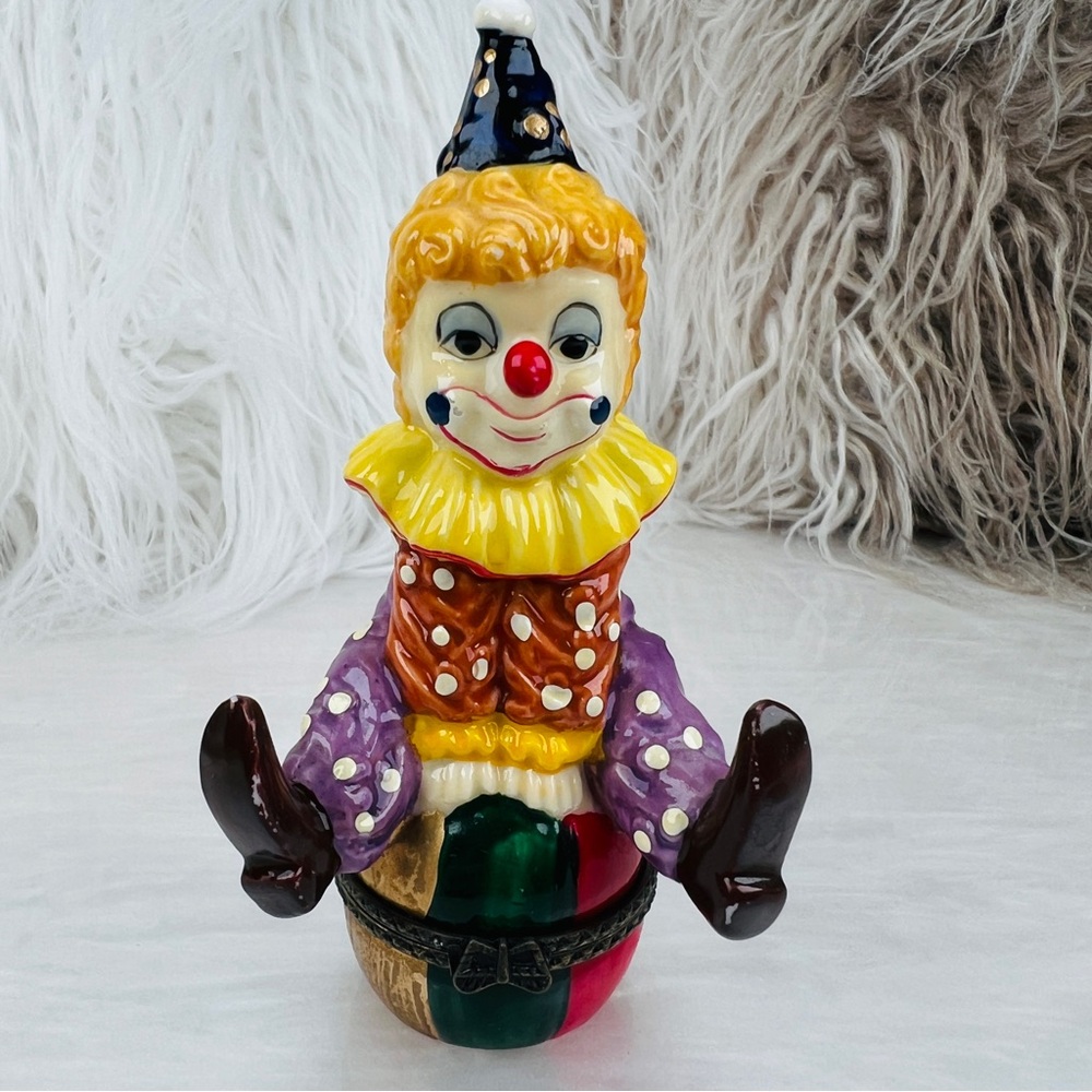 Vintage Porcelain Clown Figurine
Trinket Box.